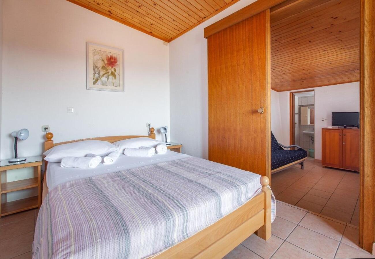 Apartment Ante M Brela Eksteriør bilde
